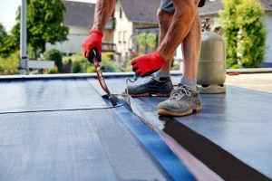 Read more about the article How is Commercial Flat Roofing Installation Done?